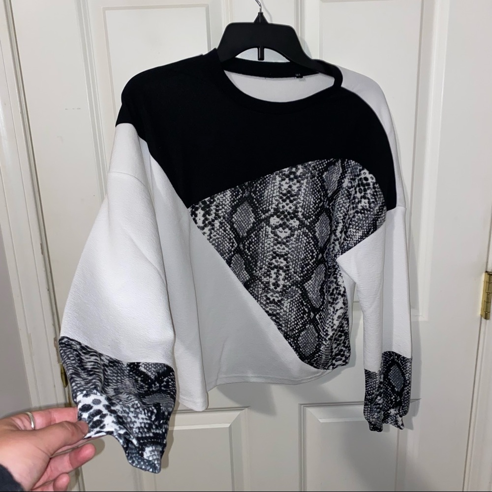 Long sleeve patterned shirt
